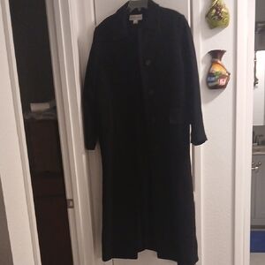Albert Nipon Classic Black Over Coat Size 12 -- 100% Wool Shell 5 Button Down
